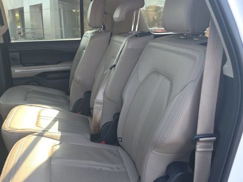 Used 2024 Ford Expedition Max Limited AWD/4WD image 9