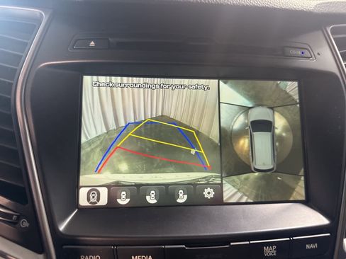 Used 2017 Hyundai Santa Fe SE image 26