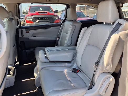 Certified 2018 Honda Odyssey EX-L image 16