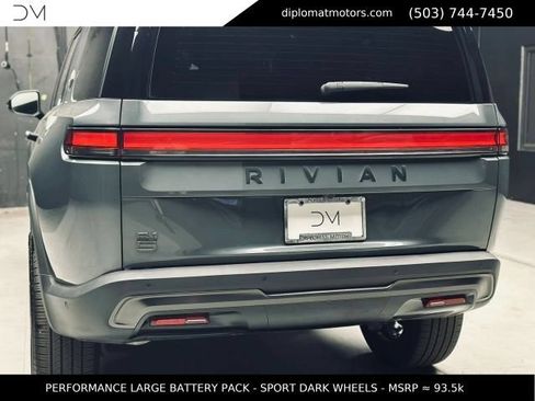 Used 2025 Rivian R1S Adventure AWD/4WD image 15