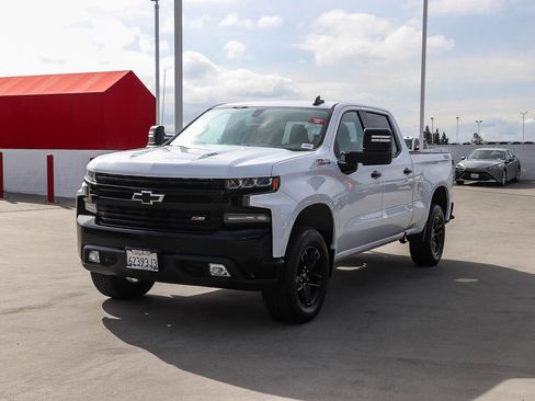 Used 2021 Chevrolet Silverado 1500 LT Trail Boss w/ Bed Protection Package image 3