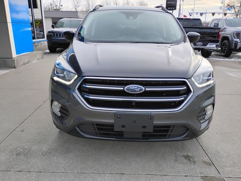 Used 2018 Ford Escape SE w/ Ford Safe & Smart Package image 29