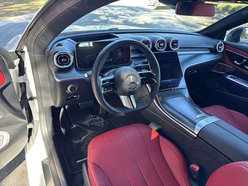 Used 2024 Mercedes-Benz CLE 300 4MATIC Coupe image 12