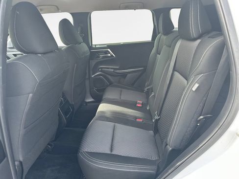 Used 2022 Mitsubishi Outlander ES AWD/4WD image 24
