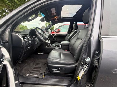 Used 2022 Lexus GX 460 Luxury w/ Sport Design Package AWD/4WD image 25