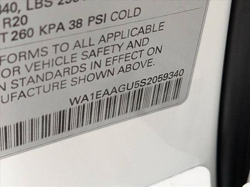 Certified 2025 Audi Q5 Premium Plus w/ Premium Plus AWD/4WD image 17