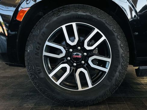 Used 2021 GMC Yukon XL AT4 w/ AT4 Premium Plus Package AWD/4WD image 28