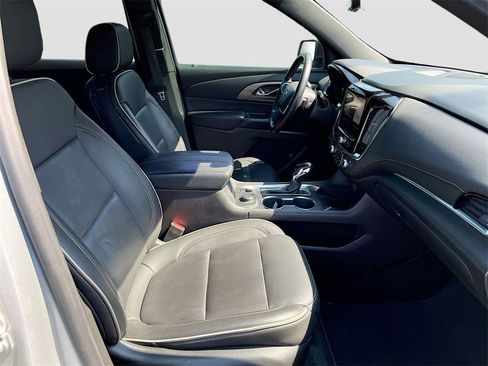 Used 2022 Chevrolet Traverse Premier w/ Redline Edition image 31