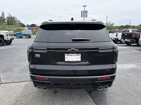 New 2026 Chevrolet Traverse RS w/ LPO, Floor Liner Package FWD image 6