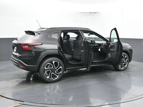 New 2026 Chevrolet Trax RS w/ Sunroof Package FWD image 53