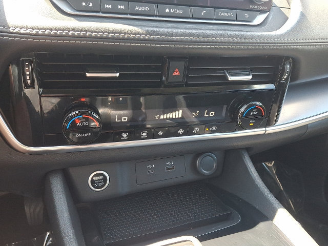 Used 2021 Nissan Rogue SV FWD image 15