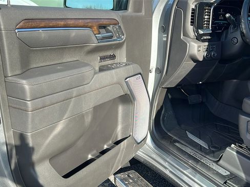 New 2026 Chevrolet Silverado 1500 High Country image 11