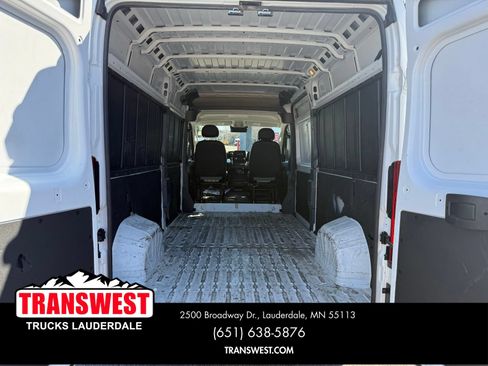 Used 2023 RAM ProMaster 2500 FWD image 12