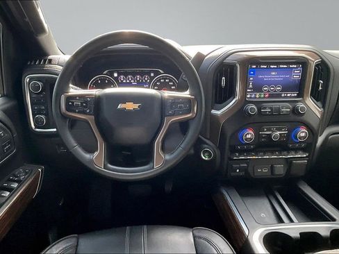 Used 2023 Chevrolet Silverado 2500 High Country w/ Z71 Off-Road Package AWD/4WD image 10