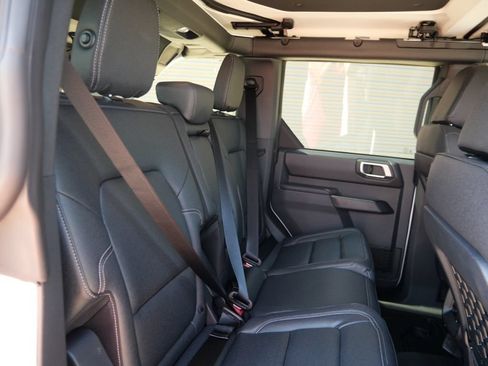 New 2026 Ford Bronco Badlands AWD/4WD image 14