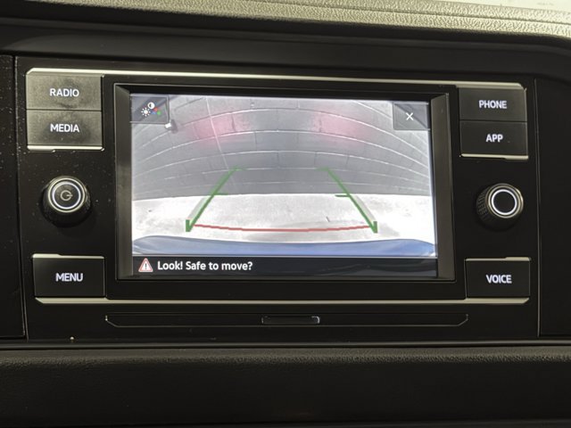 Used 2023 Volkswagen Jetta SE FWD image 10
