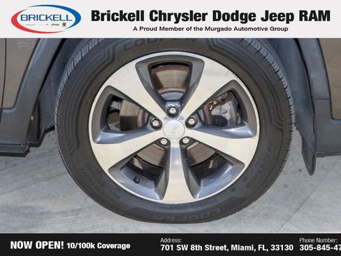 Used 2019 Jeep Cherokee Limited image 36