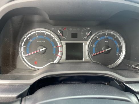 Used 2019 Toyota 4Runner SR5 AWD/4WD image 30