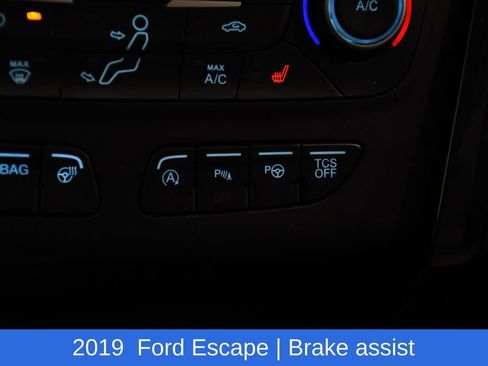 Used 2019 Ford Escape Titanium FWD image 21