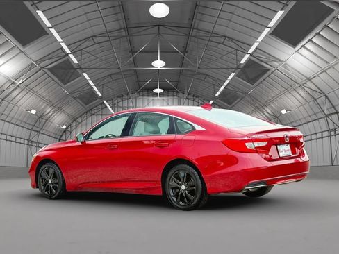 Used 2019 Honda Accord LX image 5
