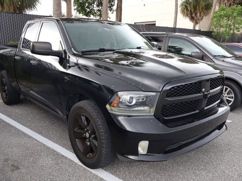 Used 2014 RAM 1500 Express w/ Black Ram 1500 Express Group RWD image 6