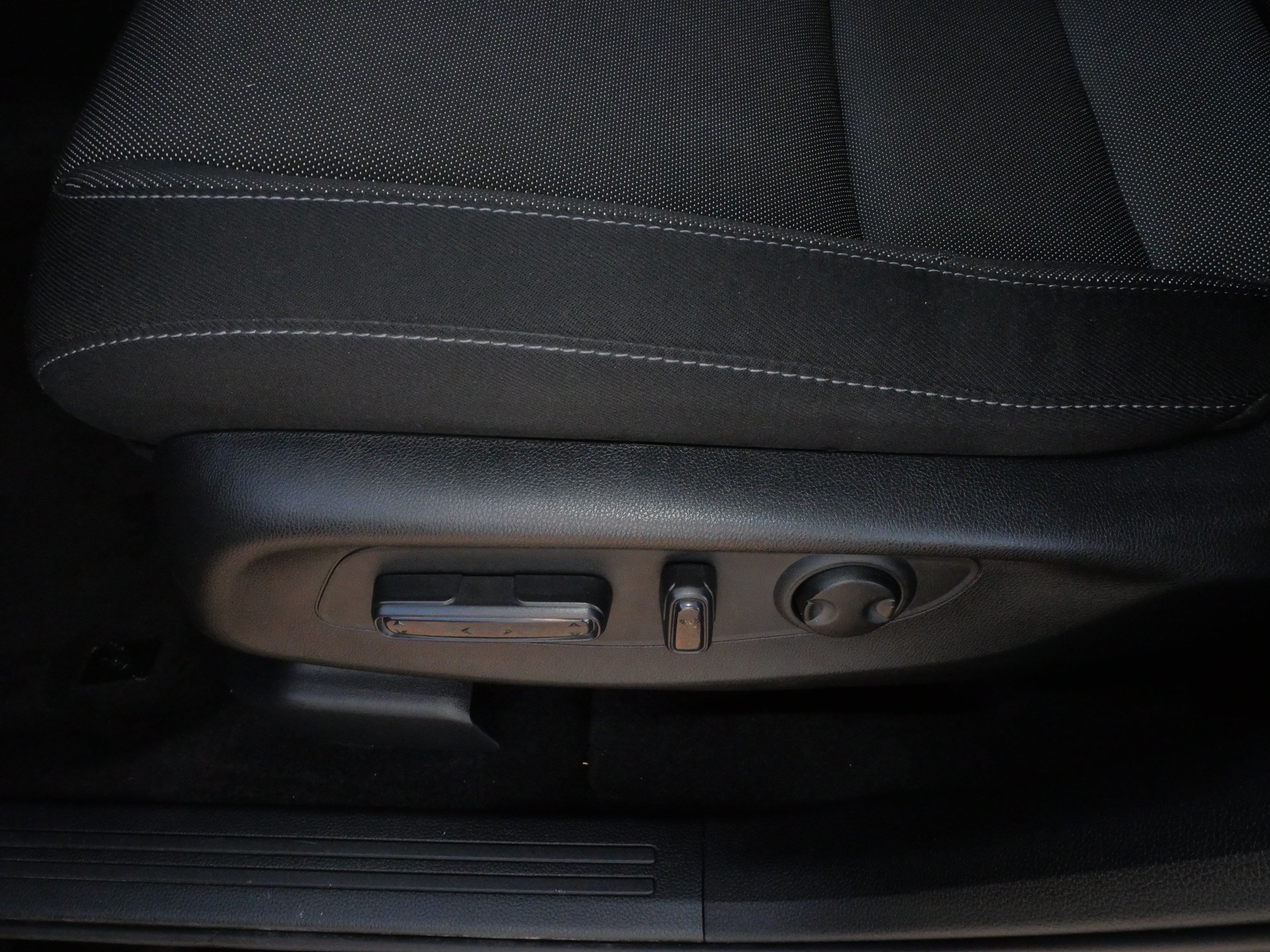Used 2024 Honda CR-V EX image 20