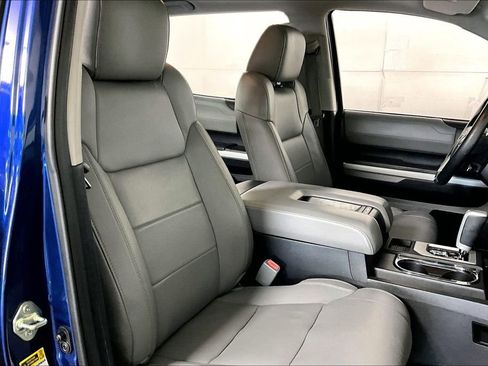 Used 2014 Toyota Tundra Limited image 7
