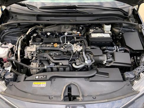 Used 2024 Toyota Corolla LE FWD image 29