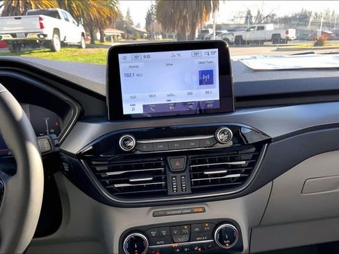 New 2025 Ford Escape Active w/ Cold Weather Package image 7