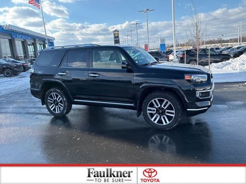 Used 2024 Toyota 4Runner Limited image 3