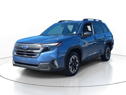Certified 2025 Subaru Forester Premium image 3