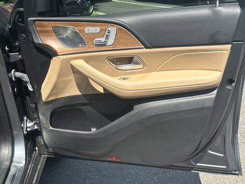 Used 2024 Mercedes-Benz GLE 450 4MATIC image 19
