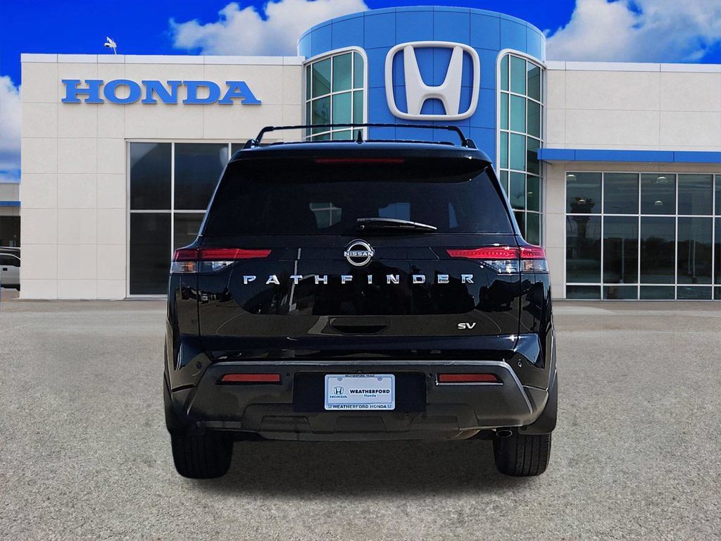 Used 2022 Nissan Pathfinder SV FWD image 4