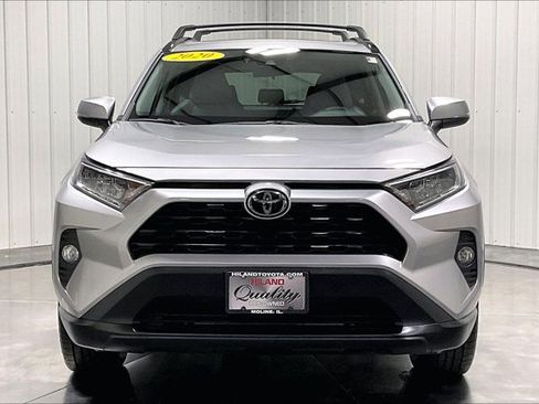 Used 2020 Toyota RAV4 XLE Premium AWD/4WD image 2