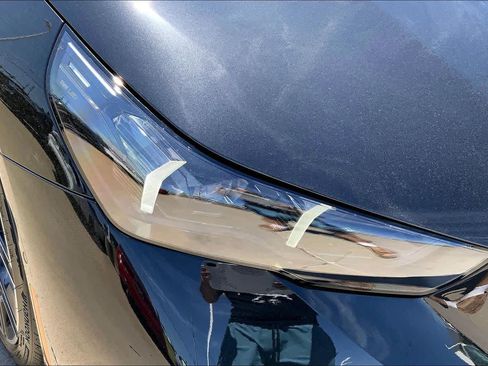 New 2026 BMW 550e xDrive image 13