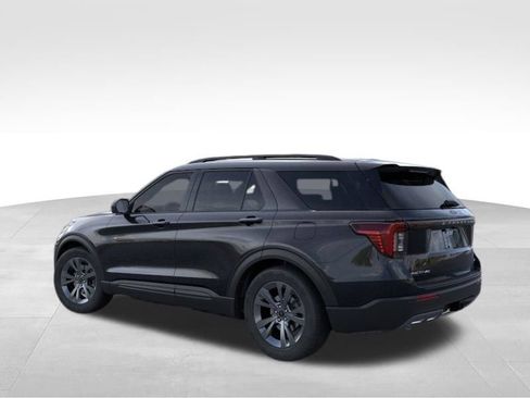 New 2026 Ford Explorer Active w/ Active Comfort Package AWD/4WD image 5