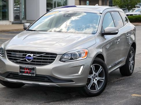 Used 2015 Volvo XC60 T6 Platinum AWD/4WD image 32