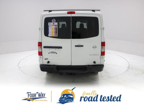 Used 2018 Nissan NV 2500 SV RWD image 5