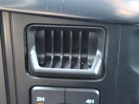 Used 2024 Ford F150 Lariat w/ FX4 Off-Road Package image 35