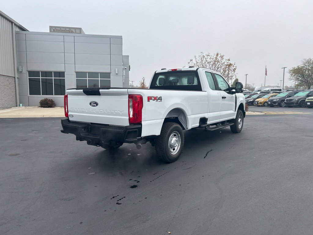 New 2027 Ford F250 XL w/ FX4 Off-Road Package AWD/4WD image 6