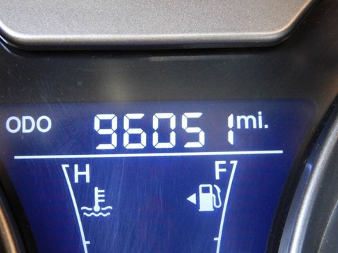 Used 2014 Hyundai Veloster w/ Style Package 02 FWD image 7