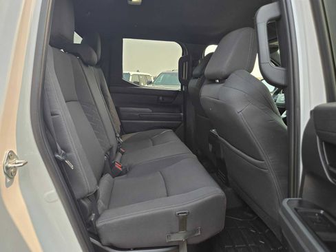 Used 2024 Toyota Tacoma SR5 w/ SR5 Upgrade Package AWD/4WD image 14