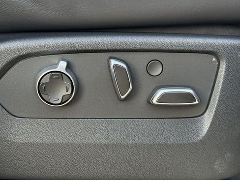 Used 2024 Cadillac Escalade Sport Platinum w/ LPO, Floor Liner Package AWD/4WD image 28