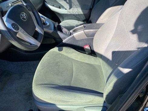 Used 2013 Toyota Prius Two image 13