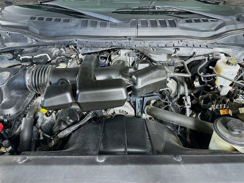 Used 2019 Ford F250 Platinum w/ FX4 Off-Road Package image 32