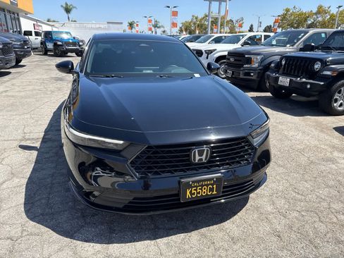 Used 2025 Honda Accord Sport image 6