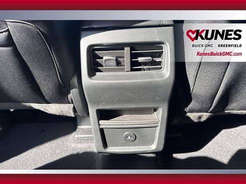 Used 2024 Ford Edge SEL image 43