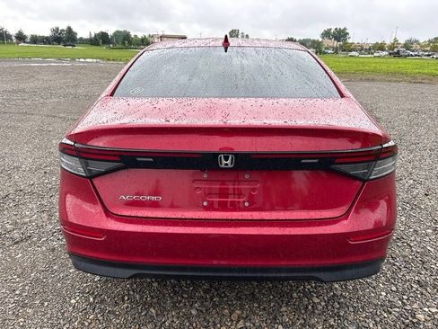 Used 2024 Honda Accord EX image 10