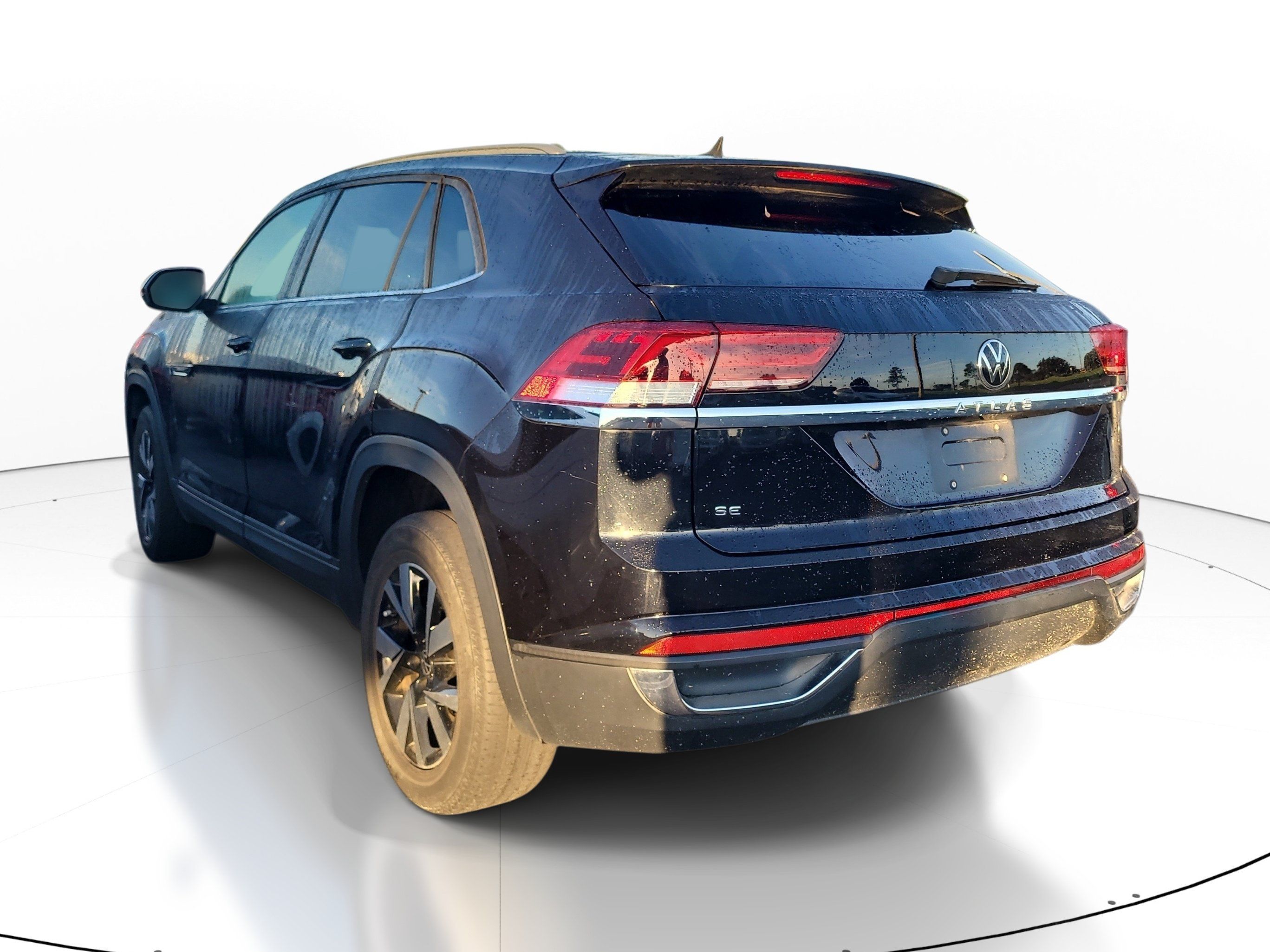 Used 2022 Volkswagen Atlas Cross Sport SE FWD image 5