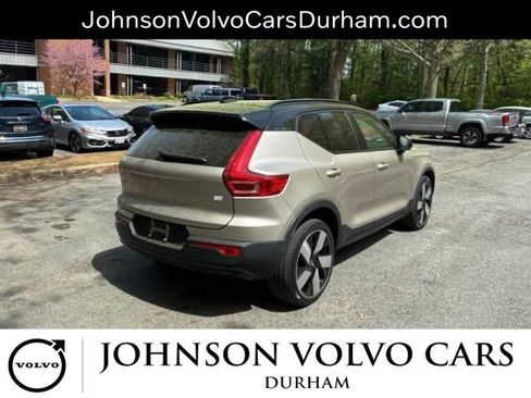Used 2023 Volvo XC40 Recharge Ultimate AWD/4WD image 3